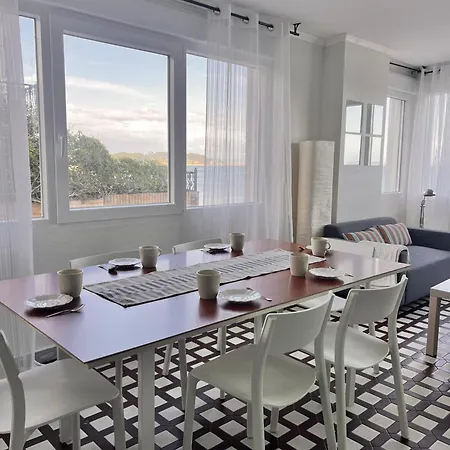 Duplex A La Casa Barco Ribeira